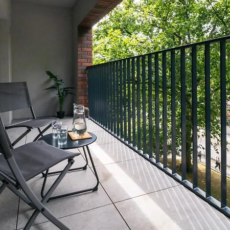 Atal Square, Sun & Snow * Wroclaw